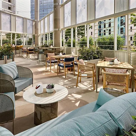 Courtyard By Marriott Berlin City Center-2