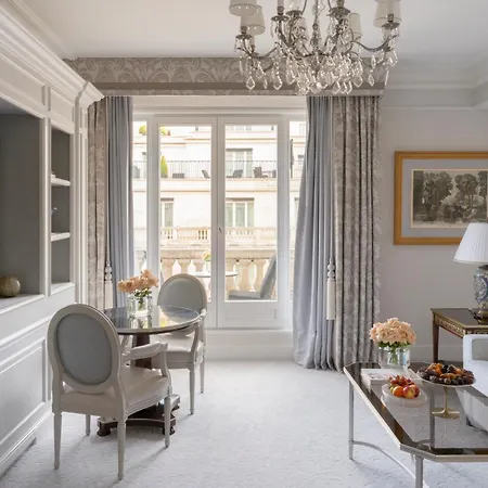 Four Seasons Hotel George V Paris-2