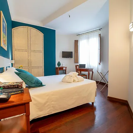 Hotel Vecchio Borgo-3