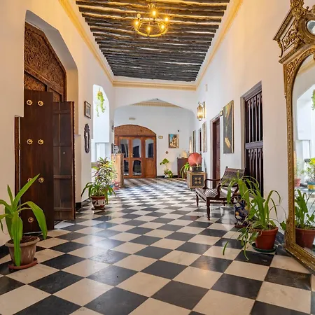 Dhow Palace Hotel-2