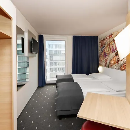 B&B Hotel Berlin-Alexanderplatz-3