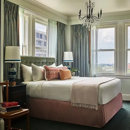 The Pontchartrain Hotel-3