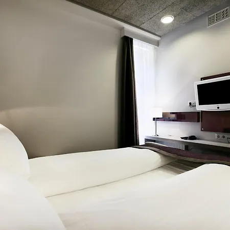 Ibis Styles Stockholm Odenplan-2