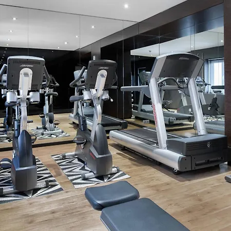 Ac Hotel Carlton Madrid By Marriott-2