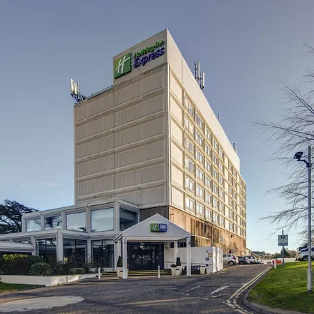 Holiday Inn Express Edinburgh City West By Ihg-3
