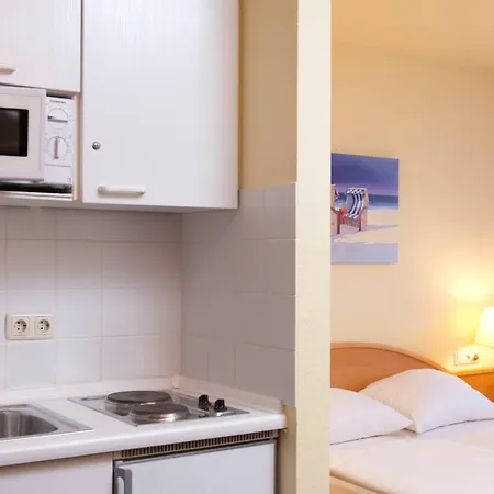 Tryp By Wyndham Luebeck Aquamarin-2