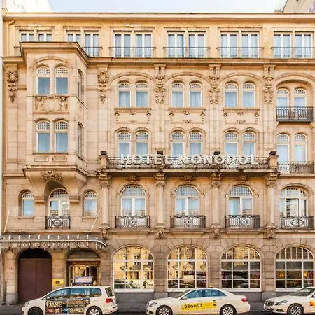 Hotel Monopol - Central Station-2
