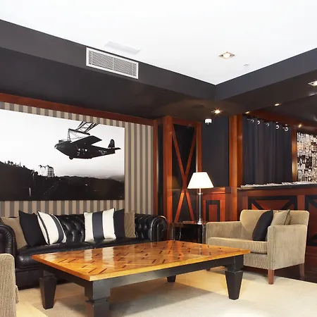 U232 Hotel-2