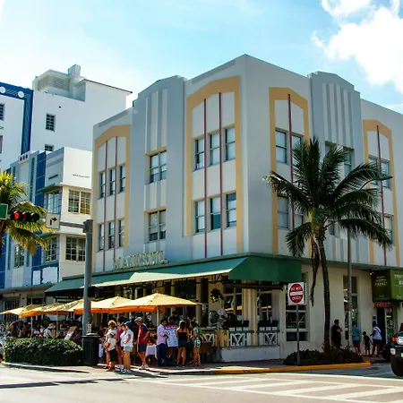 Majestic Hotel South Beach-3