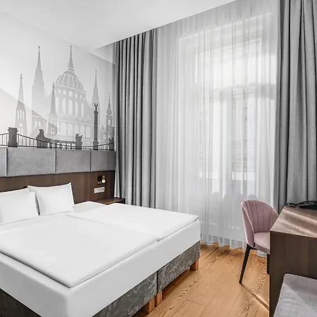 12 Revay Hotel-3