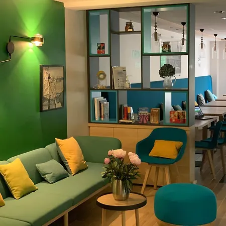 Holiday Inn Paris Montmartre By Ihg-2