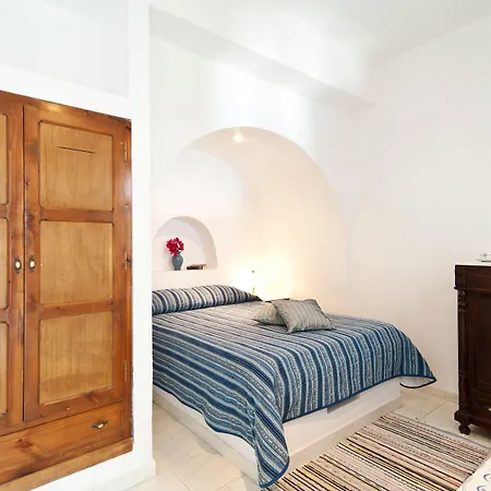 Nikos Villas-2