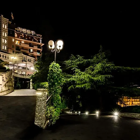 Hotel Vis A Vis-2