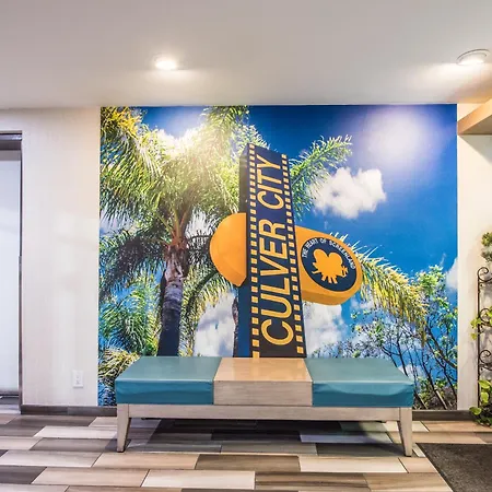 Travelodge By Wyndham Culver City-2
