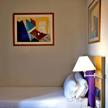 Erase Un Hotel-2