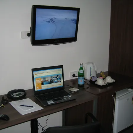 Devere Hotel-2