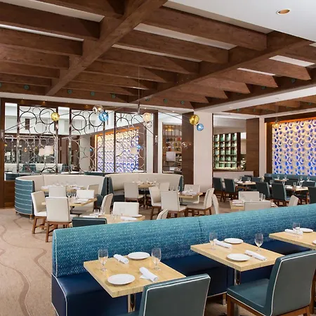 Harborside Resort & Vacation Rentals At Atlantis-3