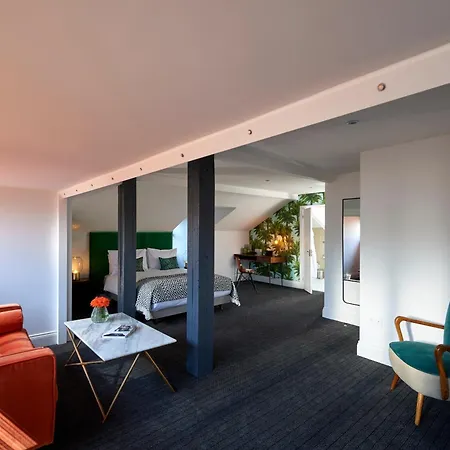The Lodge Hotel - Putney-3