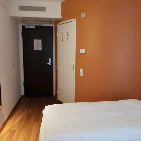 B&B Hotel Hamburg-Airport-2