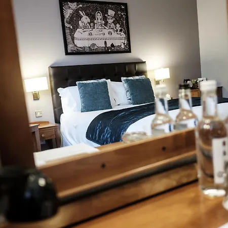 The Mad Hatter Hotel-2