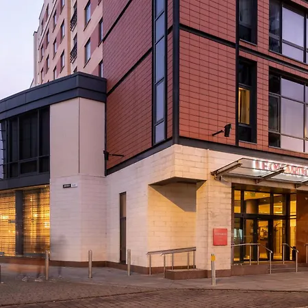 Leonardo Hotel Leeds-3