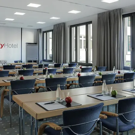 Intercityhotel Hamburg Hauptbahnhof-2
