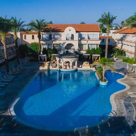 Napa Plaza Hotel (Adults Only)-3