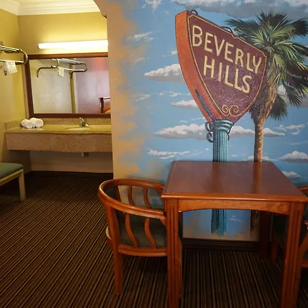 Hollywood Inn Express North-2