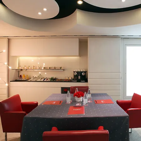 Cram Hotel-2