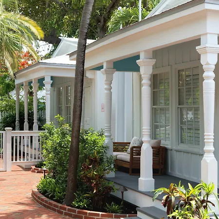 Lighthouse Hotel - Key West Historic Inns-2