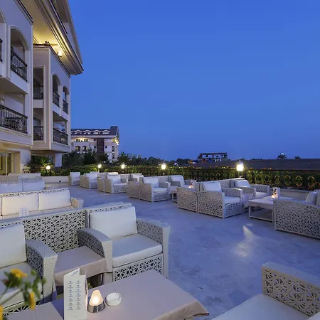 Crystal Palace Luxury Resort & Spa-2