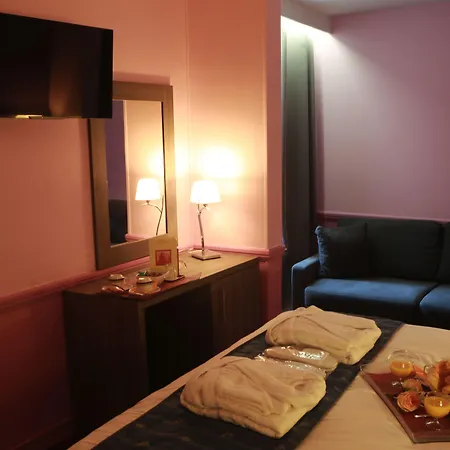 Hotel Poussin-2