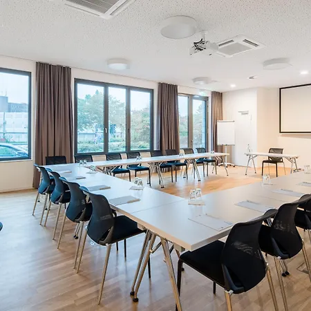 Hotel Cult Frankfurt City-3