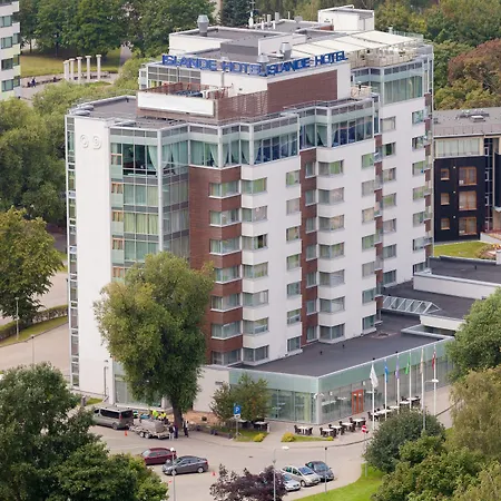 Riga Islande Hotel With Free Parking-3