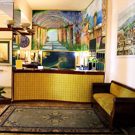 Hotel Mediterranee-2