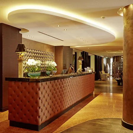 Savoy Hotel-2
