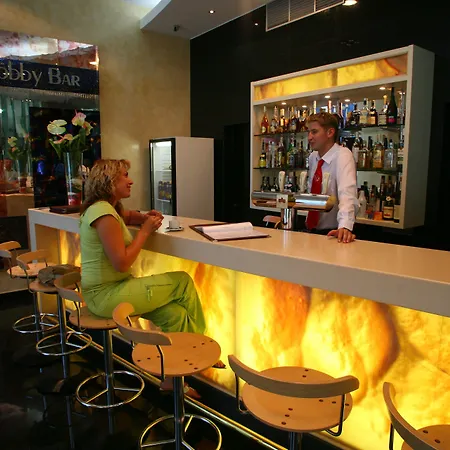 Victoria Hotel & Business Centre Minsk-3