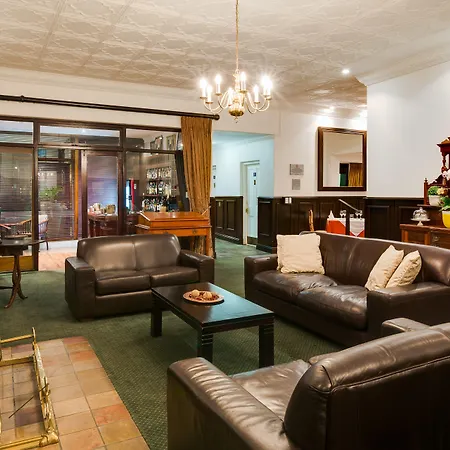 Protea Hotel By Marriott Dorpshuis & Spa Stellenbosch-3