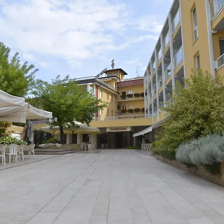 Hotel Bisesti ***S-3