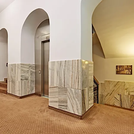 Hotel Jan-2
