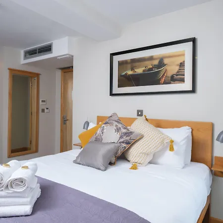 The Eyre Square Townhouse-2