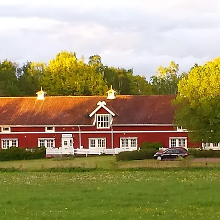 Röda Stallet Bed&Breakfast-3