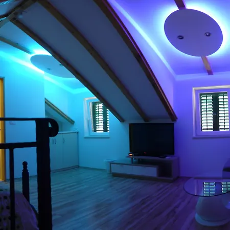 House Sandra-2