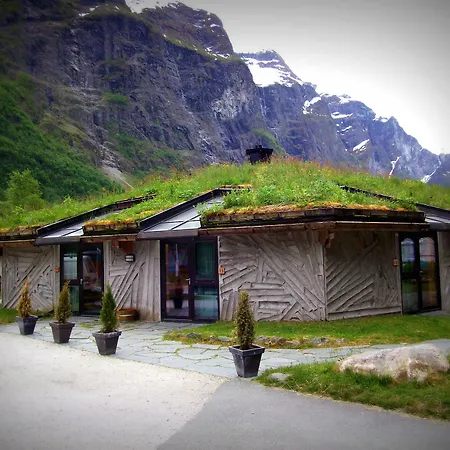 Gudvangen Fjordtell-3