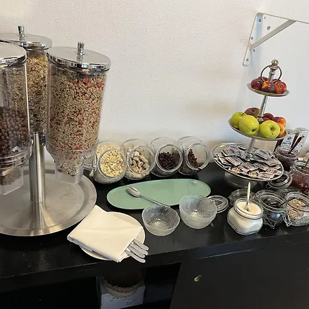 Hotel Schwarzer Baer-3