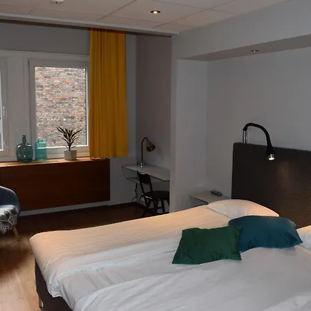 Moment Hotels-3