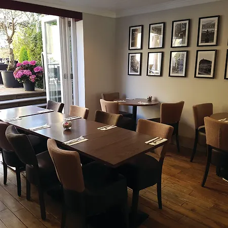 The Westbridge Hotel Stratford-3