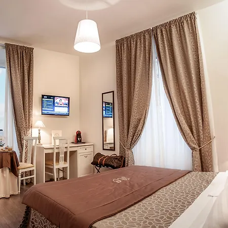 Relais De L'Opera-3