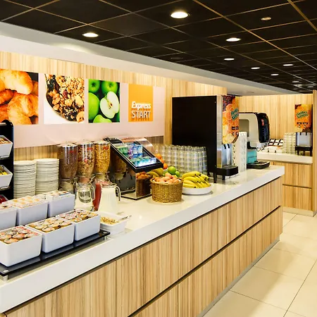 Holiday Inn Express Rotterdam - Central Station By Ihg-2