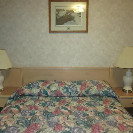 Tropicana Suite Hotel-2